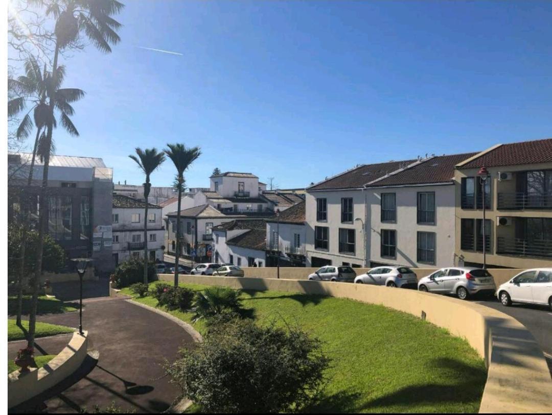 Em-Charming Apartment Ponta Delgada  Exterior photo